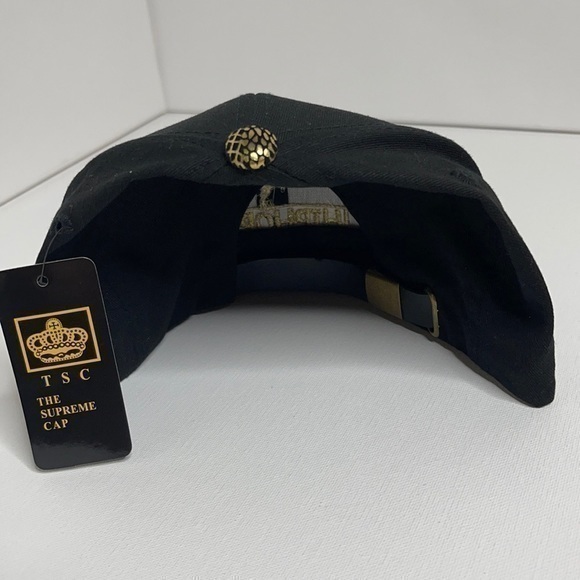 HIPHOP21 ADJUSTABLE BLACK/GOLD DETAILED SNAPBACK❗️ - Picture 2 of 3